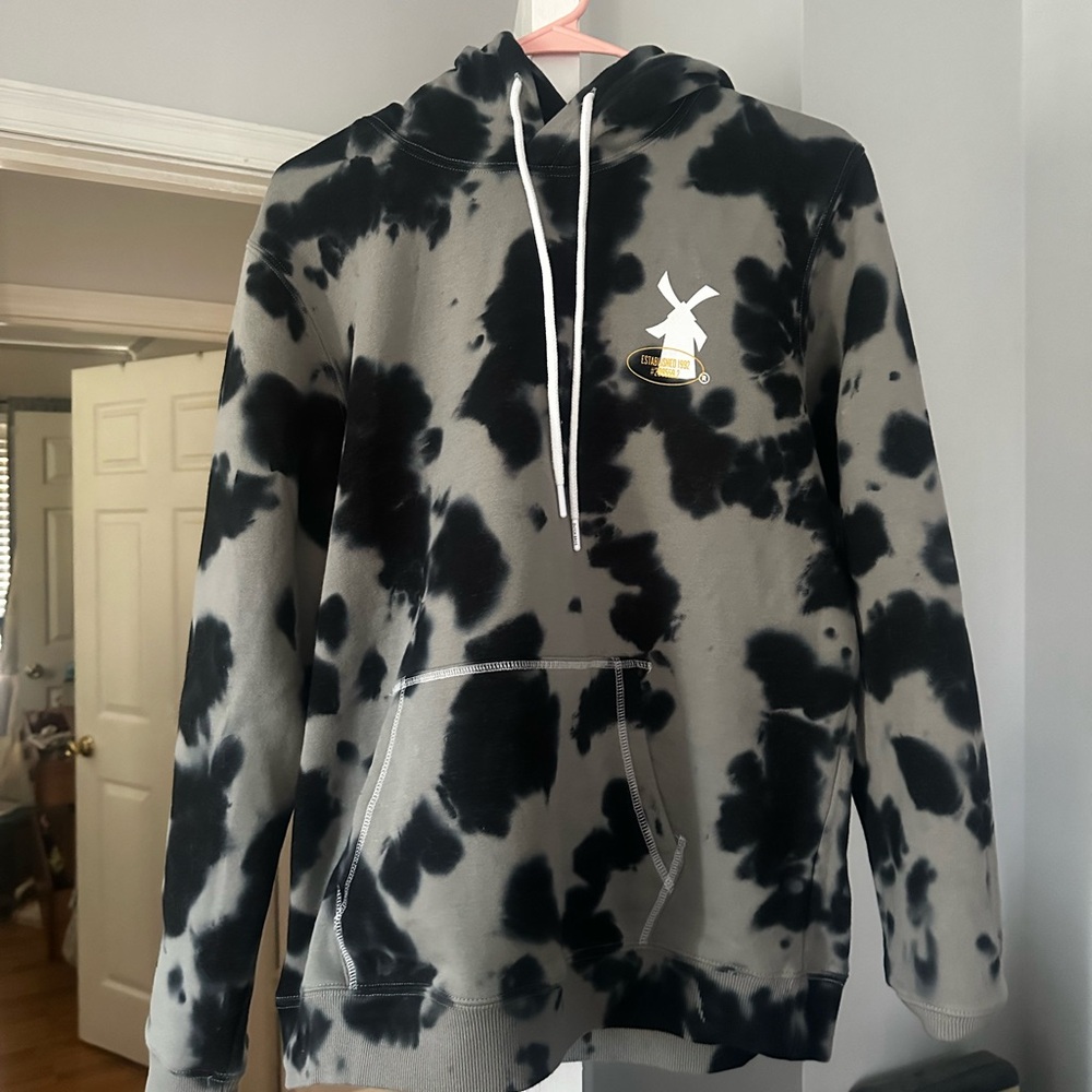 Dutch Bros tie dye hoodie. Women’s large. Worn once to try on.